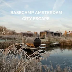 Отель Basecamp, Амстердам